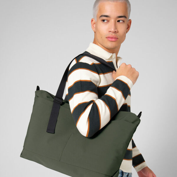 Minimal lifestyle tote Thumbnail