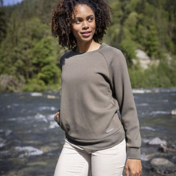 C&B Pemberton Crewneck Women Thumbnail