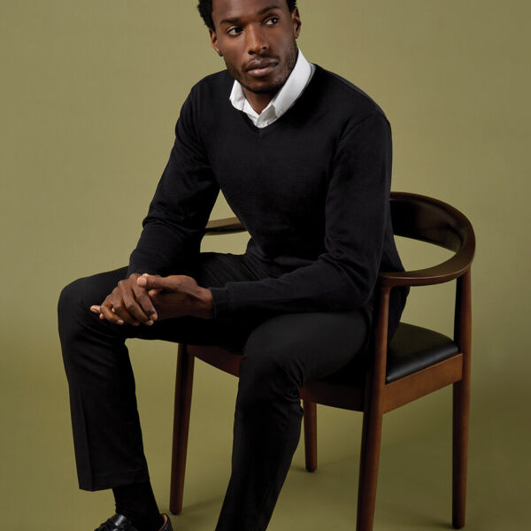 Arundel v-neck sweater long sleeve (classic fit) Thumbnail
