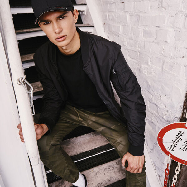 Flexfit fitted baseball cap (6277) Thumbnail
